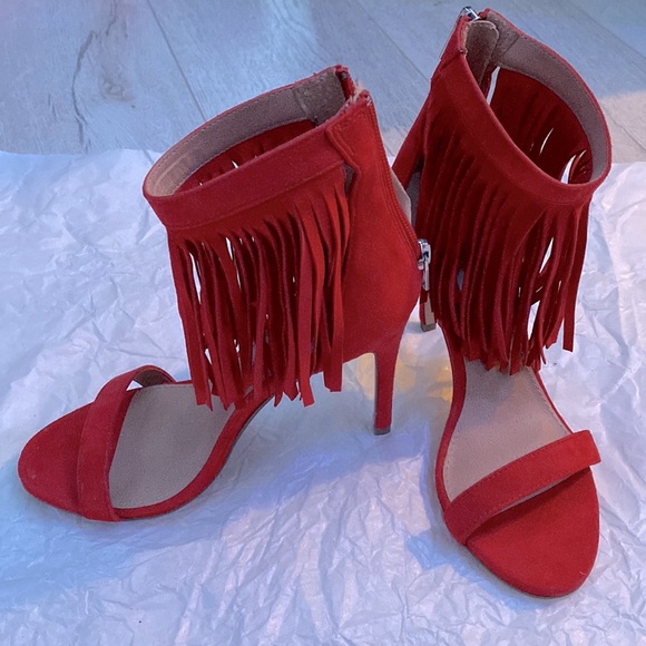 Almost brand new - Picture 2 of 6